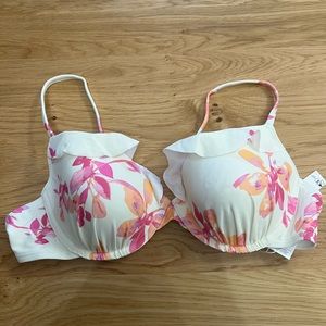 CUPSHE bikini top, new with tags! Size XL